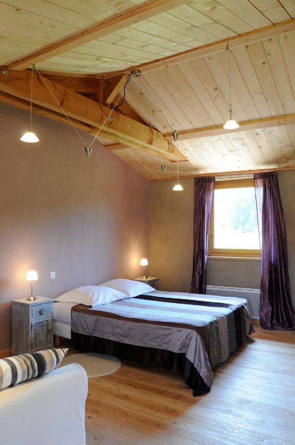 La Pierre Folle Chambres D'Hotes Cluny Dış mekan fotoğraf