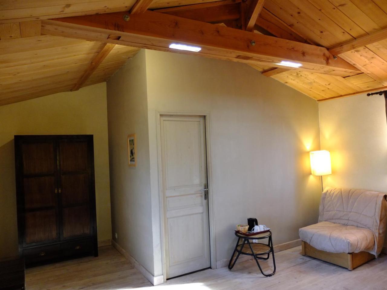 La Pierre Folle Chambres D'Hotes Cluny Dış mekan fotoğraf
